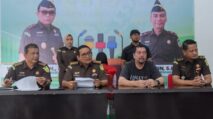 Penangkapan buronan kasus KDRT oleh Tim Tabur Kejati Aceh dan Kejari Jepara di rumah wilayah Jepara