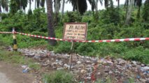 buatkan alt tex, title, caption foto, Description (untuk metadata SEO) dan tags (dikit aja) kesamping menggunakan koma