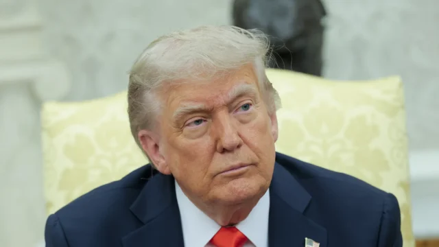Ulama Iran Mansour Emami dalam pidato publik menyerukan hadiah bagi pembunuhan Presiden AS Donald Trump