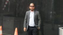 Potret massa aksi dan spanduk solidaritas menuntut keadilan atas wafatnya Affan Kurniawan, dengan sorotan pada desakan LBH KANTARA agar oknum Brimob ditindak tegas.