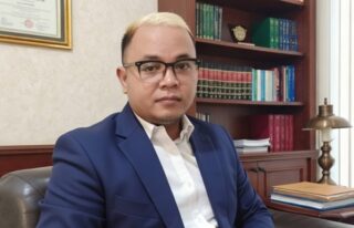 Direktur LBH Kantara Ajie Lingga memberikan keterangan pers tentang KUHAP Baru